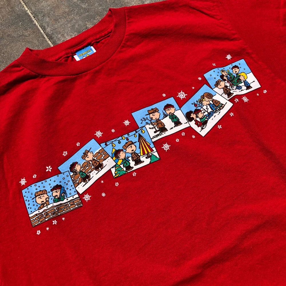Peanuts Holiday Tee